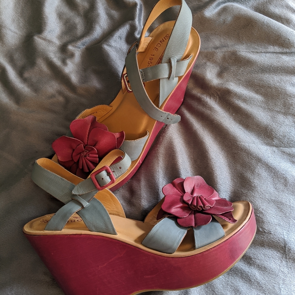 Wedge sandals